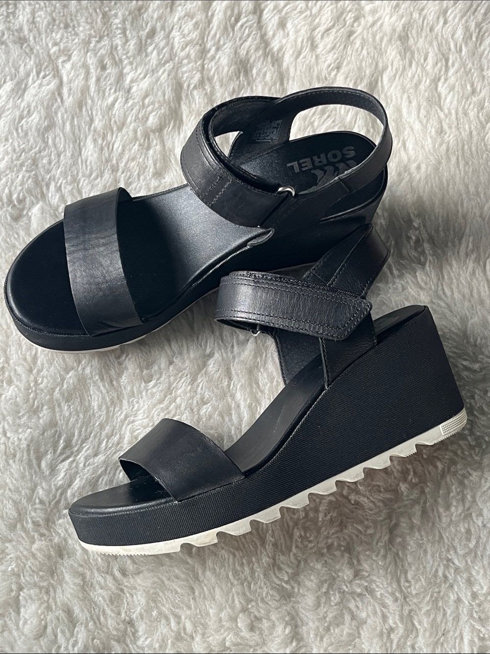 Sorel Cameron Black Wedge Sandal with Ankle Strap size 9